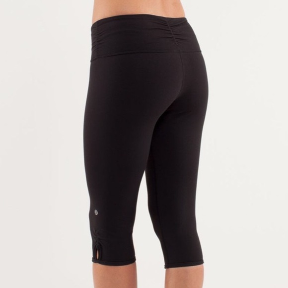 lululemon athletica Pants - Lululemon Dhanurasana Crop In Black